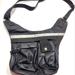 Tommy Hilfiger shoulder pouch